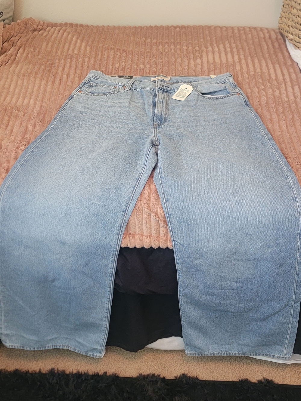 NWT Levi's Ribcage Wide Leg Jeans - Light Wash High Rise Blue - Size 34